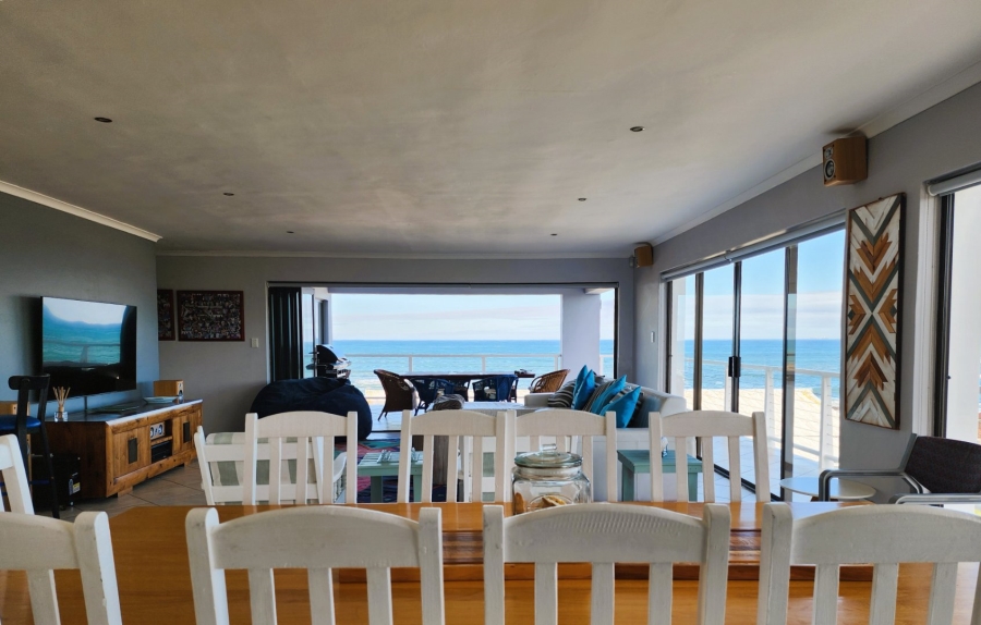 6 Bedroom Property for Sale in Kleinbaai Western Cape